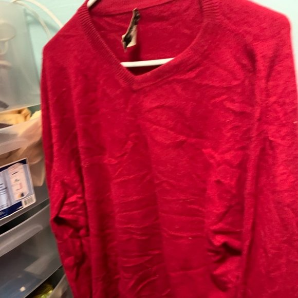 2XLT Pronto Uomo Red Cashmere V-Neck Sweater - Picture 1 of 1